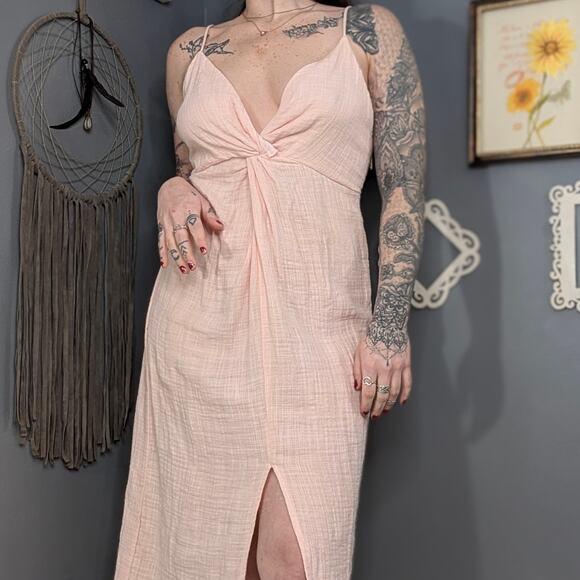 Pale Pink BB Dakota Dress - Picture 10 of 11